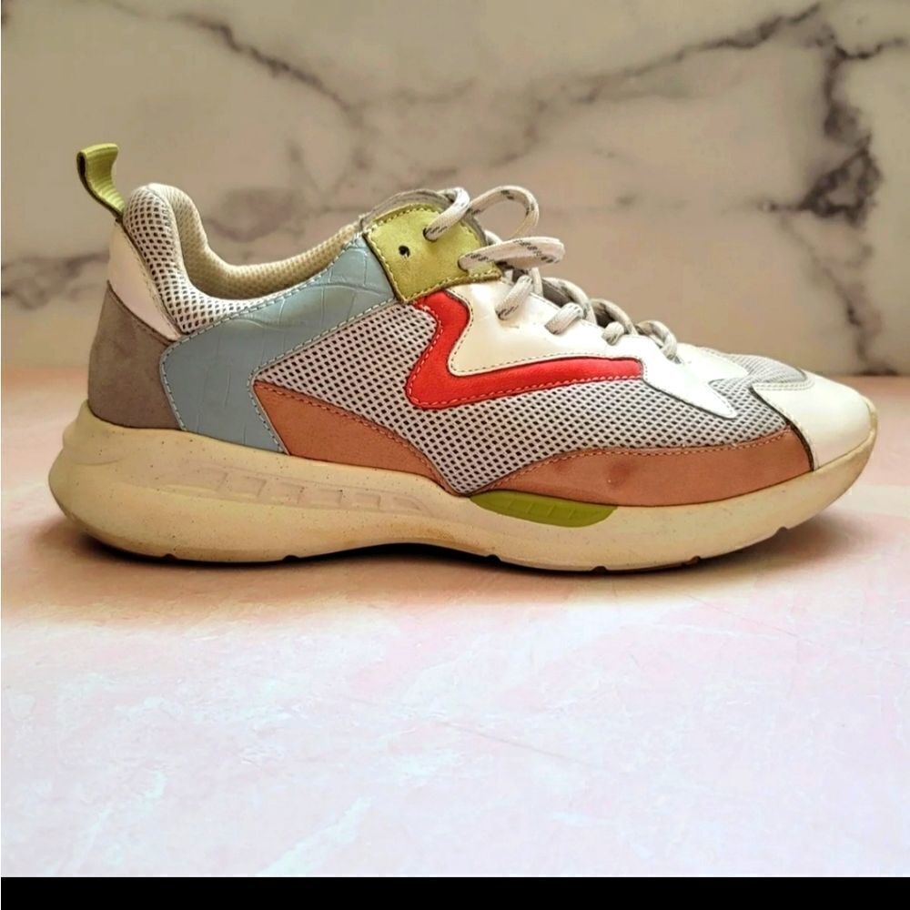80s vintage style power walk fashion sneakers